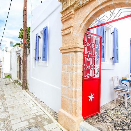 The Red Door In Koskinou Koskinou  Esterno foto